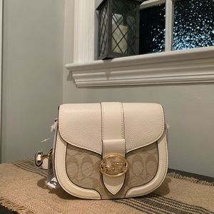 👛NWT Coach Georgie Saddle Bag, leather, signature coated canvas C 2806